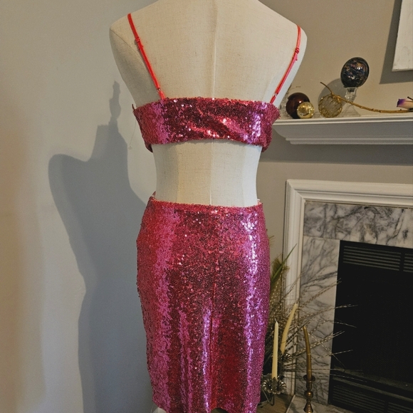 🎀Pretty Pink Sequins Dress🎀 - Picture 5 of 5